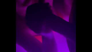 Wathabatha bam abancinane udade kwi hottub ukuba suck wam cock