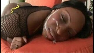 ���ีมพ์ Skyy ดำ